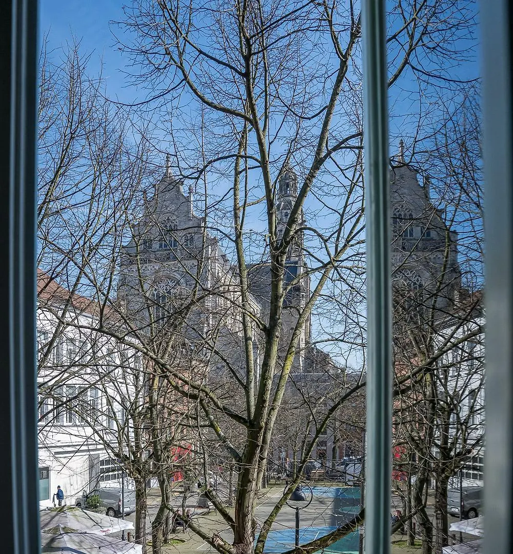 **  Hotel Urban Dreams Antwerp Belgium