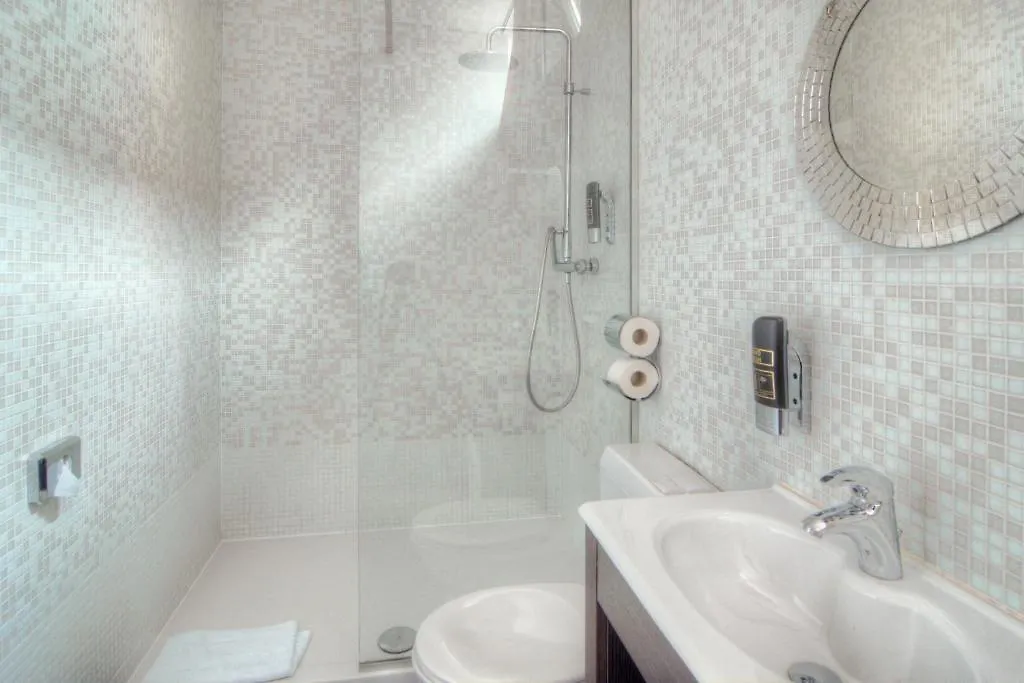 Hotel Urban Dreams 안트베르펜 2*,